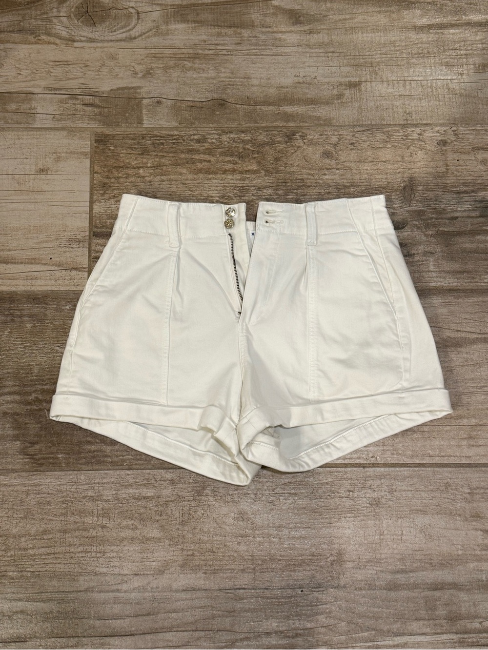 PAIGE Brooklyn pleated stretch denim shorts - Picture 5 of 7